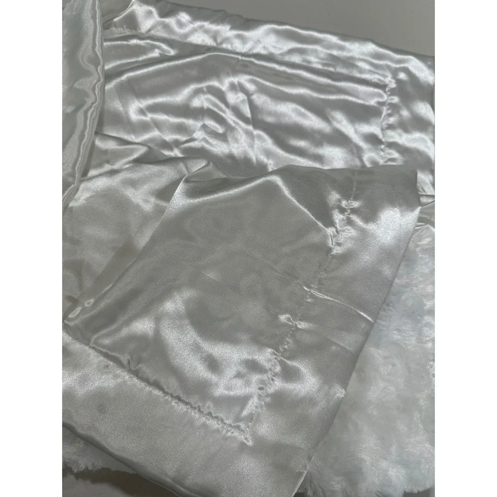 Blankets & Beyond excellent used